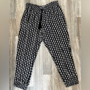 100% Rayon Lightweight Billabong Joggers - Size L.